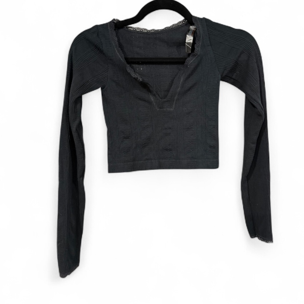Out From Under Urban Outfitters Black Lace Trim Ribbed Crop Top XS/S Long Sleeve